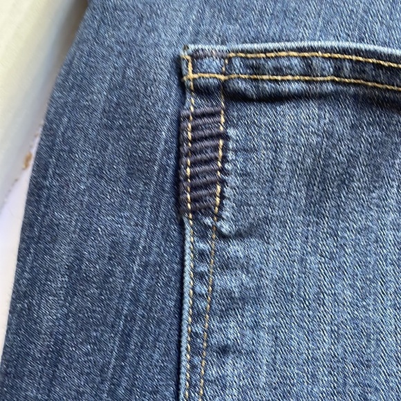 Women’s Paige Verdugo Ankle jeans size 31 Colour differs from stock photo. - Picture 4 of 10